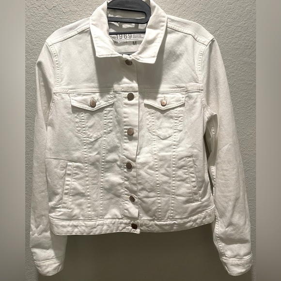 GAP Jackets & Blazers - GAP 1969 ICONIC Jean Jacket